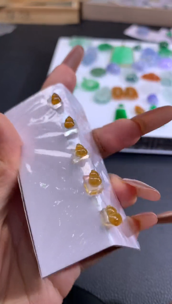 【闪购商品】定制翡翠未镶嵌翡翠