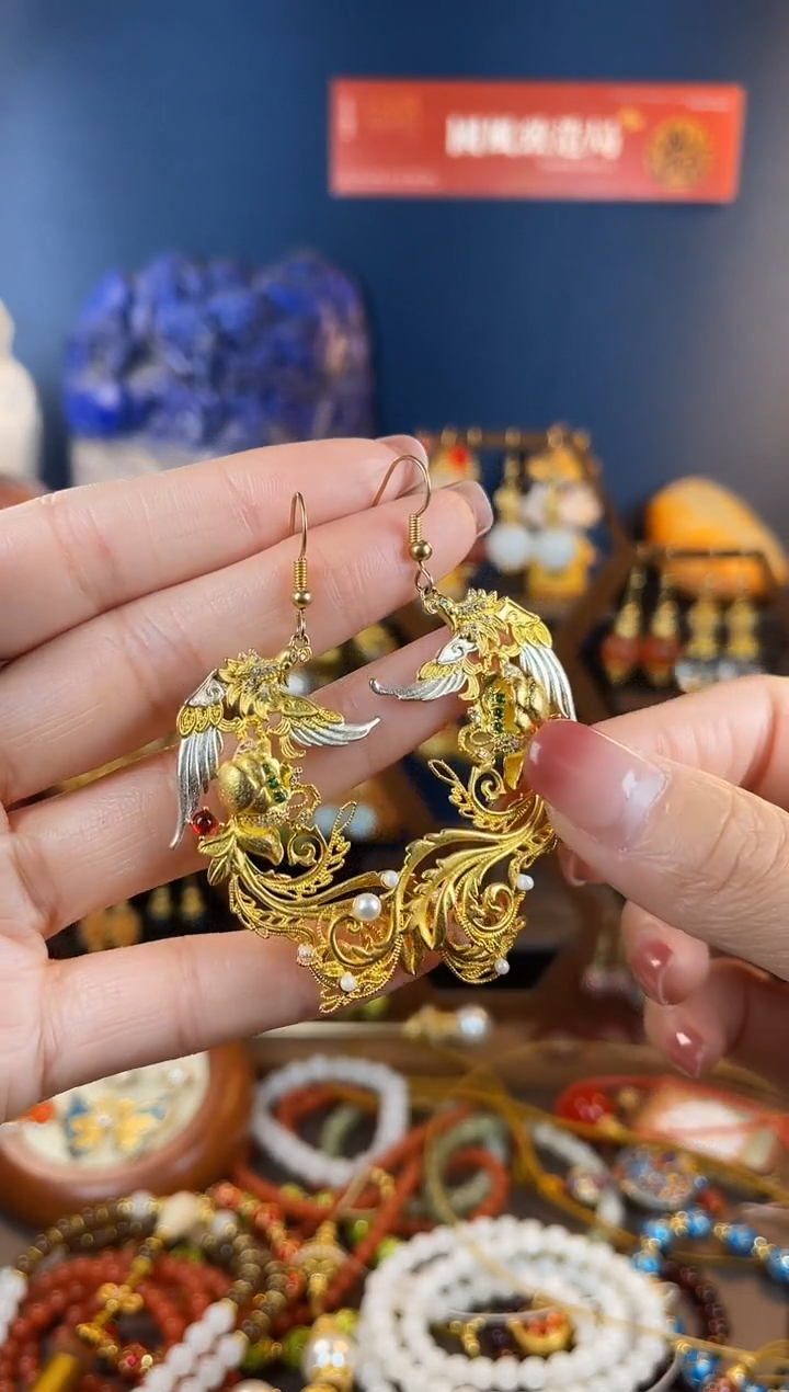 ，415号凤凰于飞珐琅耳钩