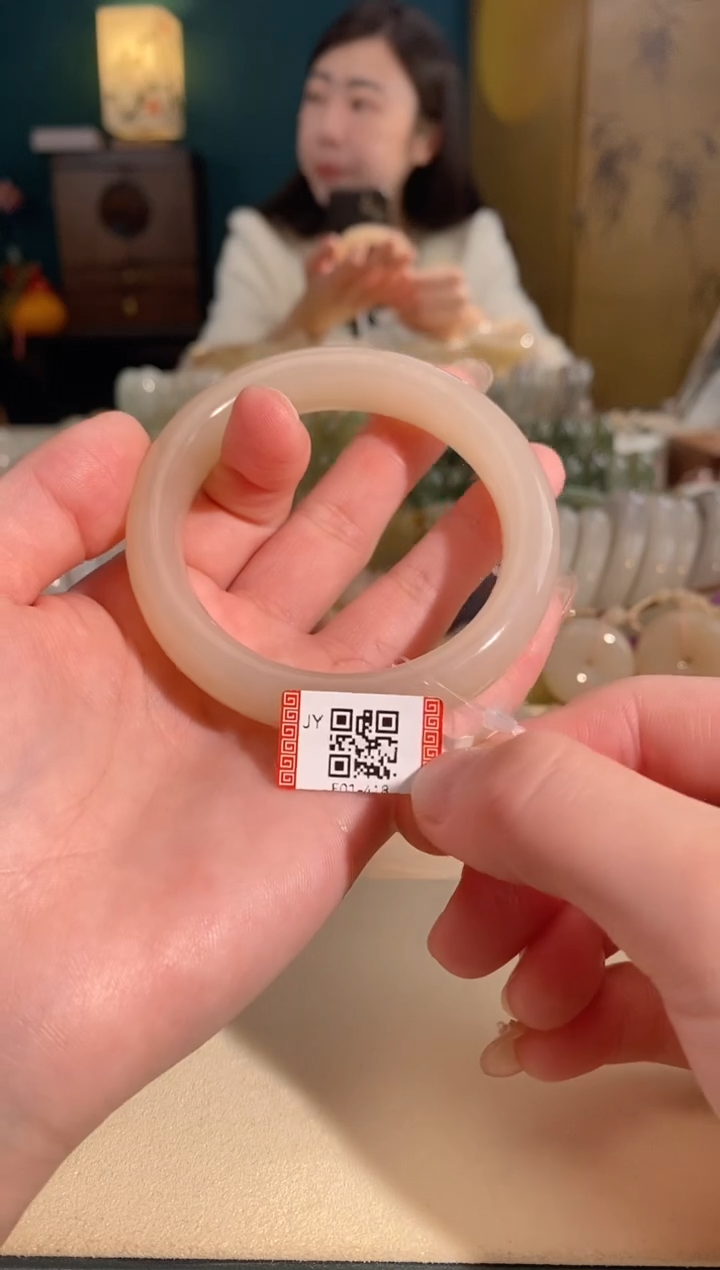 【闪购商品】和田玉手镯未镶嵌手镯55圈口