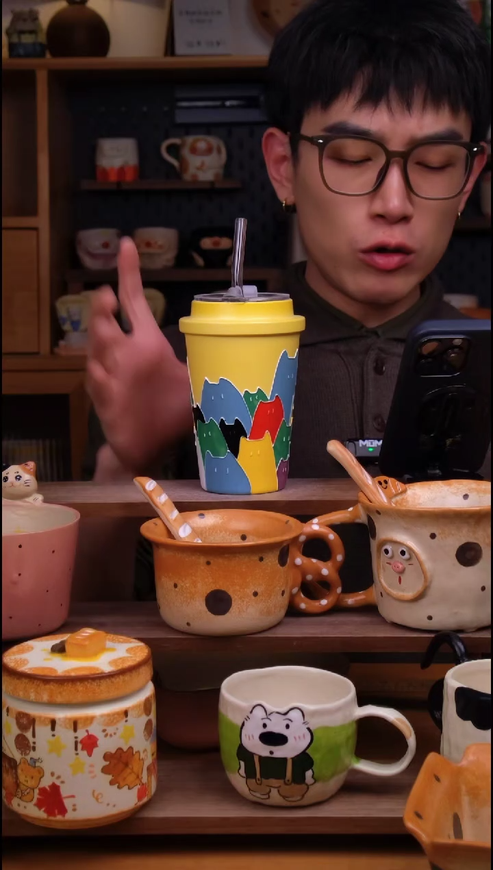 杯子陶景德镇可爱设计师款陶瓷（带盖带吸管）