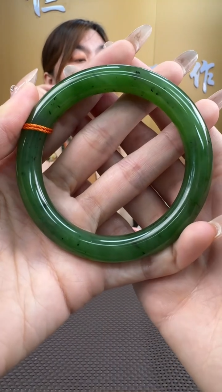 【闪购商品】和田玉手镯未镶嵌58圆条