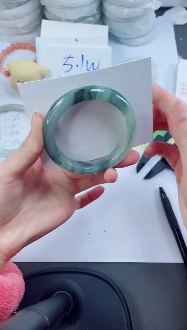 【闪购商品】石英质玉手镯未镶嵌217-54.4