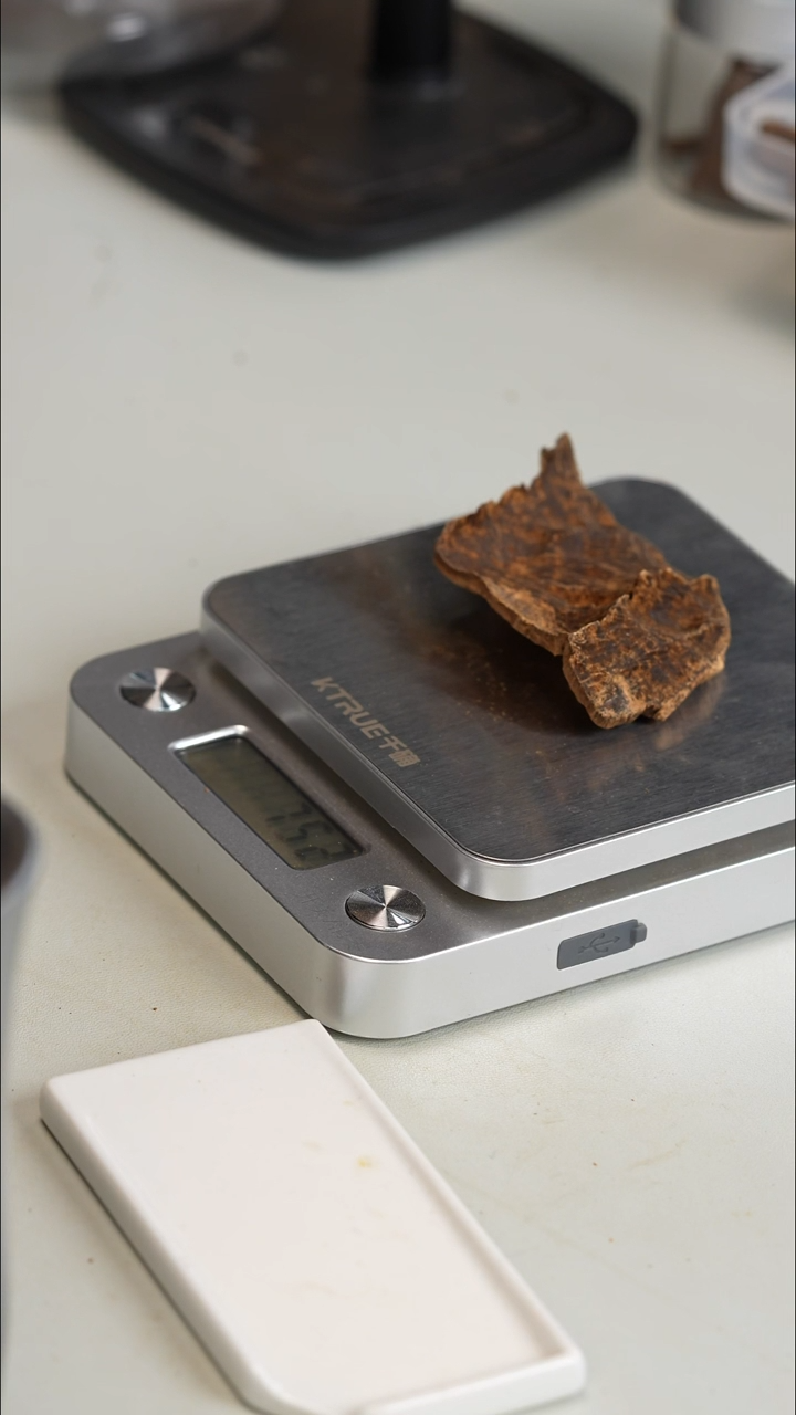 沉香沉香碎屑海南霸王岭料7.4克