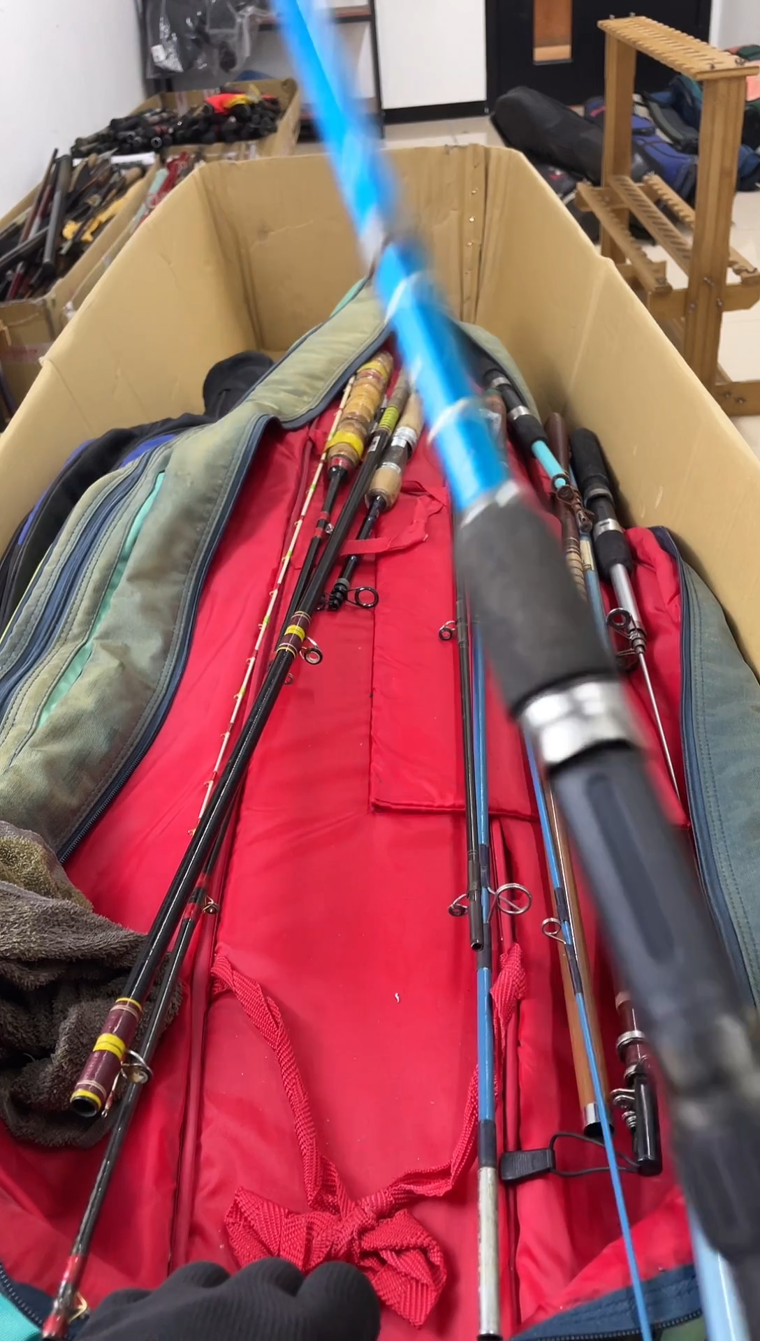 更*彩孤品微瑕，实物以直播间为准