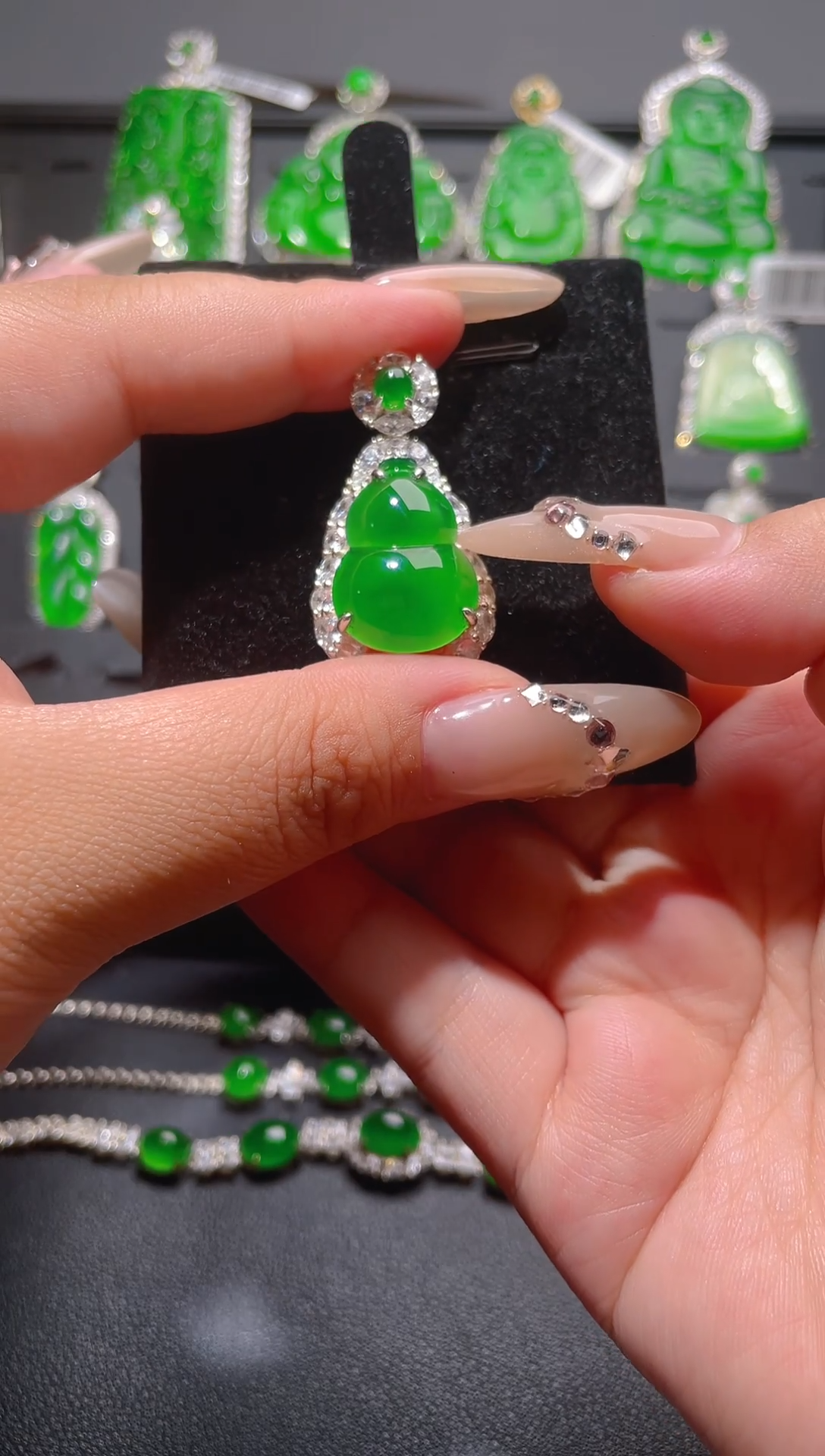 【闪购商品】翡翠颈饰银S925镶嵌天然A货翡翠