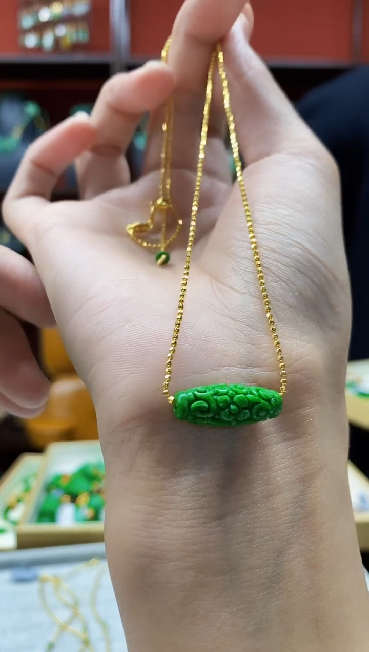 颈饰未镶嵌翡翠翡翠吊坠-72