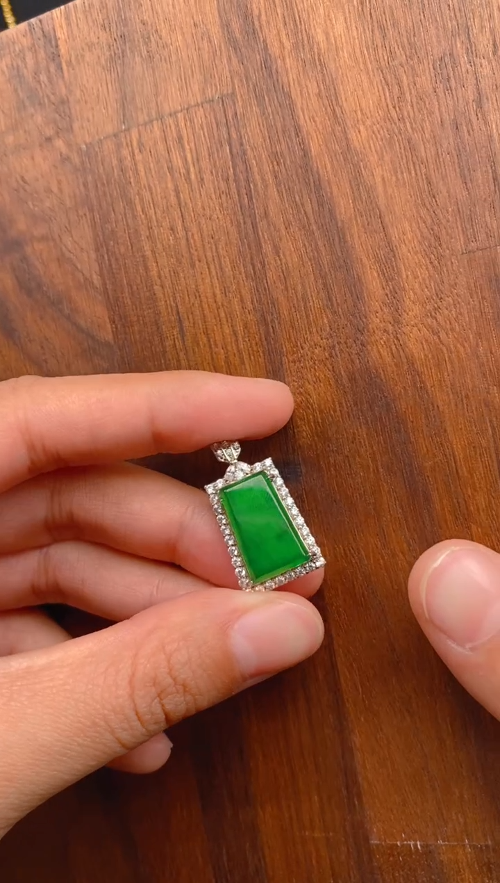 【闪购商品】翡翠吊坠(不含链)银S925镶嵌方形无事牌