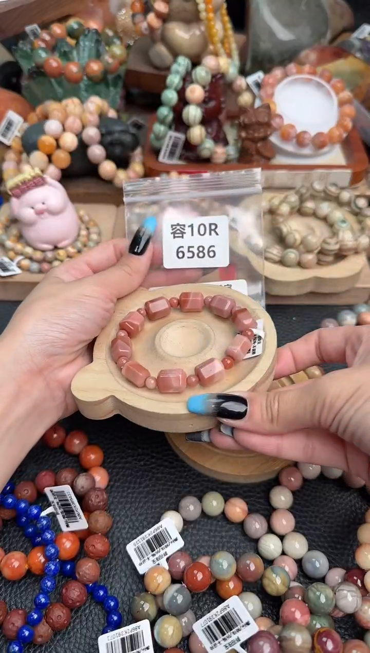 【闪购商品】石英质玉手链未镶嵌10R6586