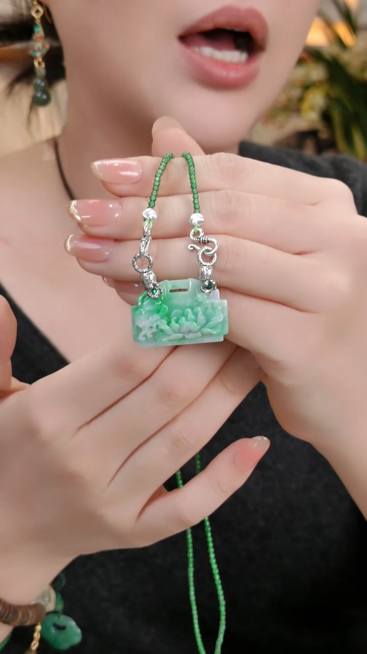 颈饰未镶嵌翡翠国风