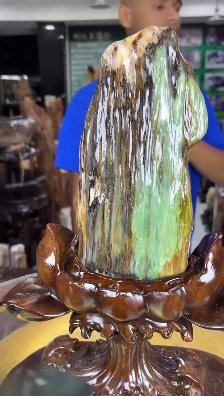 缅甸天然树化玉摆件