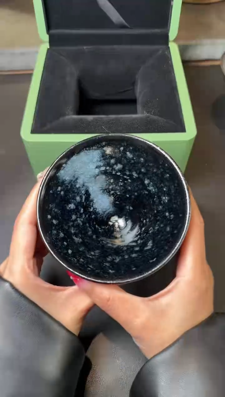 【闪购商品】茶盏陈乃文九层浮雪限量款82