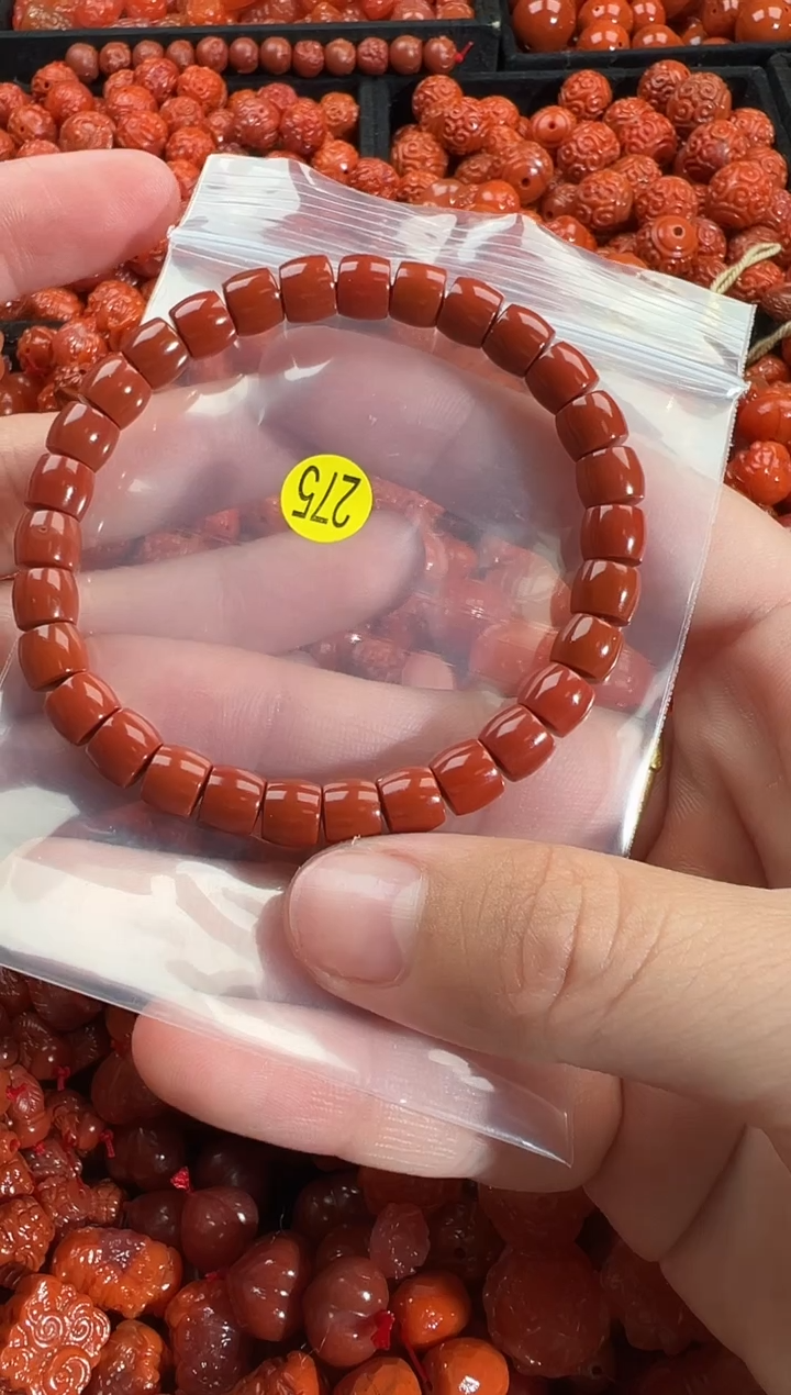 颈饰未镶嵌南红玛瑙1