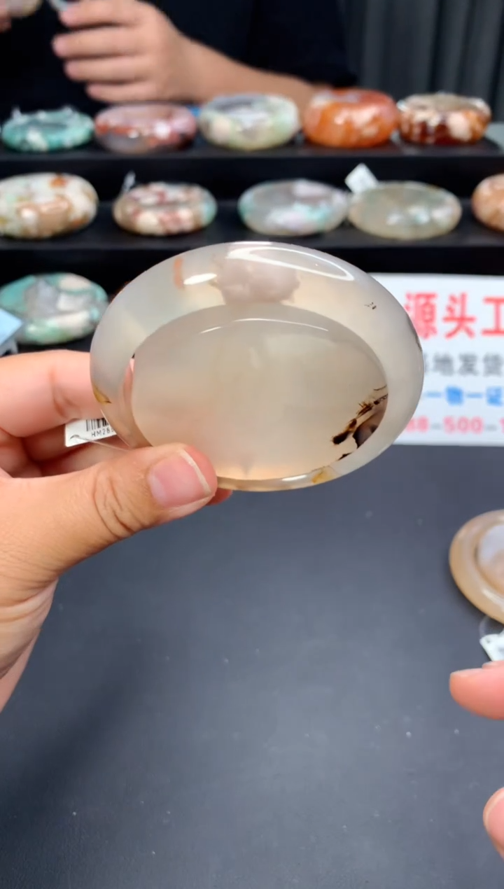 石英质玉手镯未镶嵌赠送镯心（圈口58