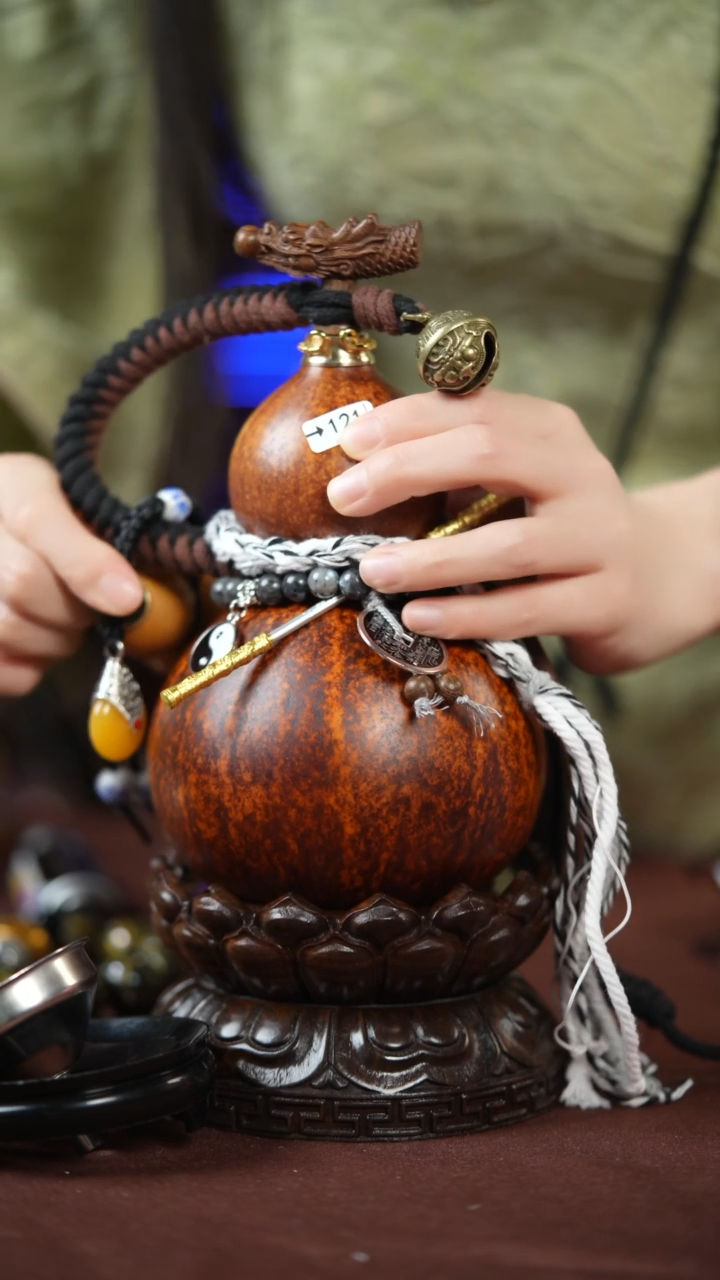 【闪购商品】121号500ml左右的非遗漆器酒葫芦