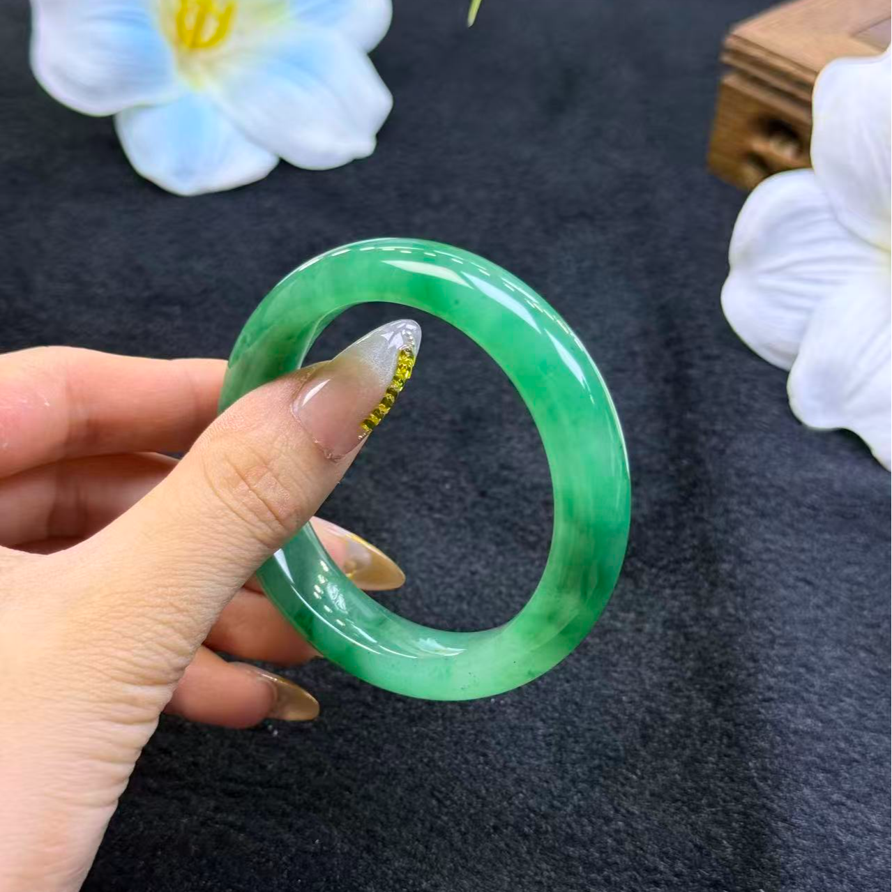 51圈天然冰飘花非洲翠手镯 优雅古典 时尚 飘绿08008