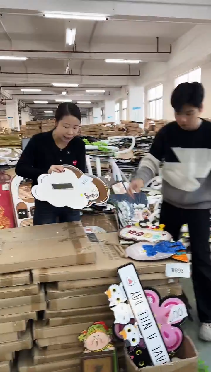 横款孤品果果微瑕闪购W675