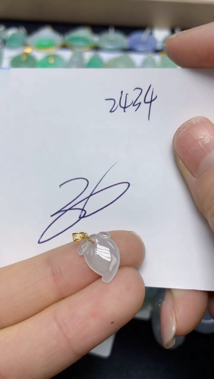 【闪购商品】翡翠挂件18K金镶嵌 天然翡翠A货