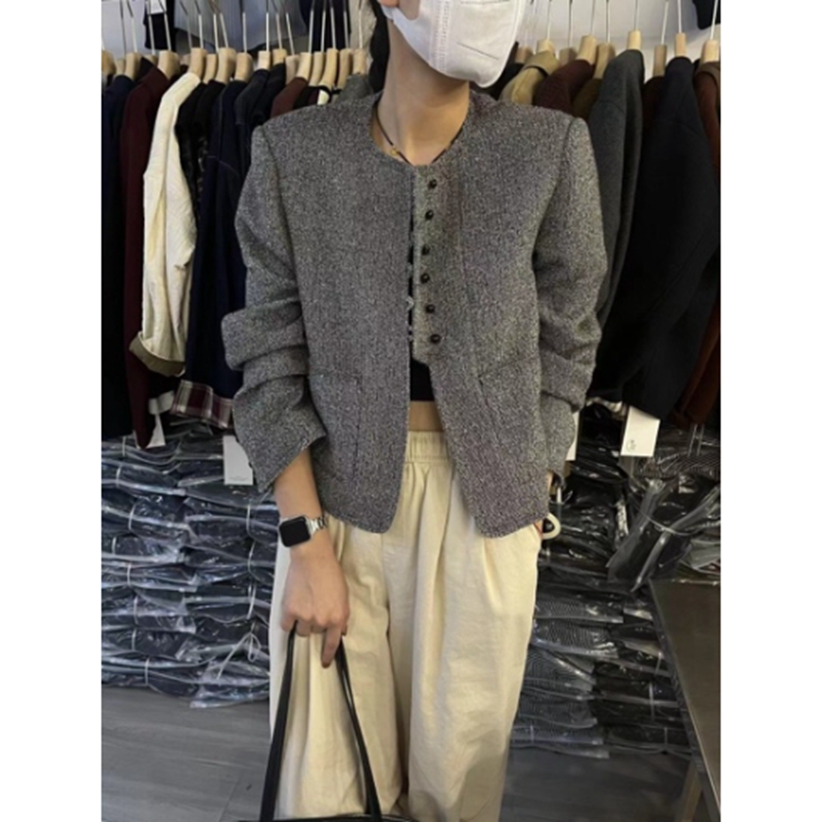 清6068 欧货秋款圆领不规则单排扣小香风短款外套小个子西装上衣