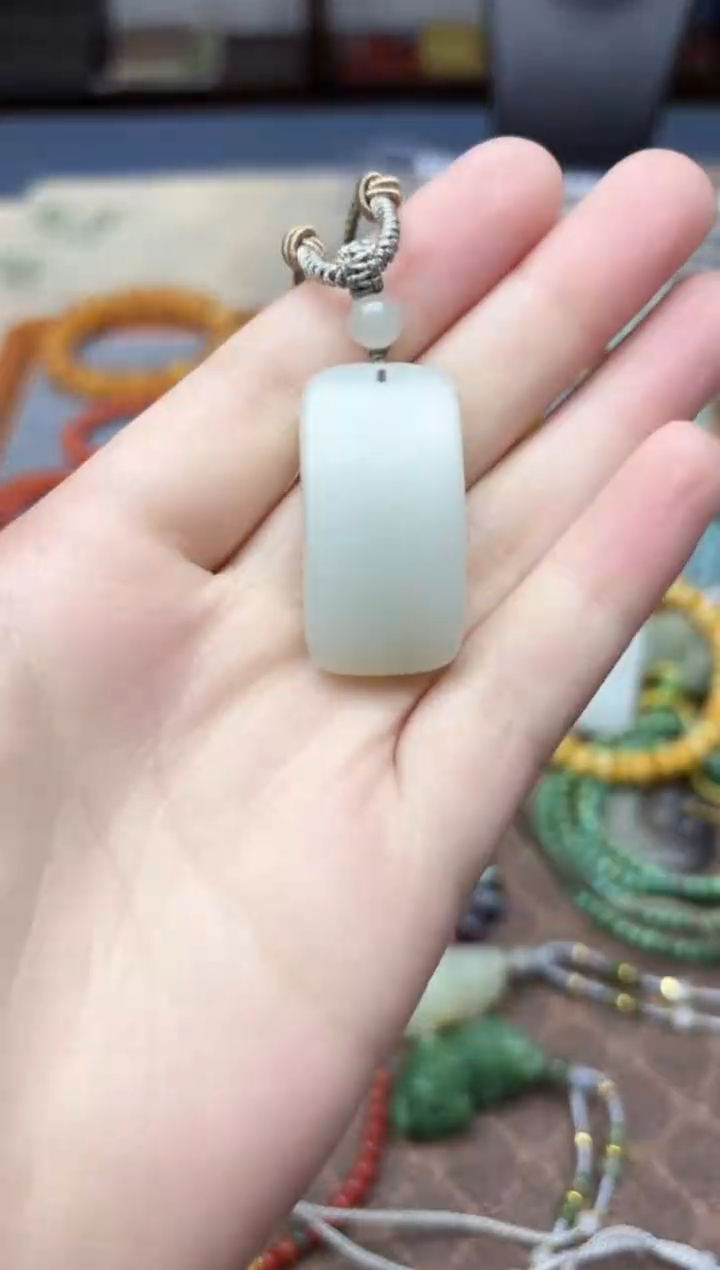 颈饰未镶嵌和田玉和田玉无事牌吊坠HX