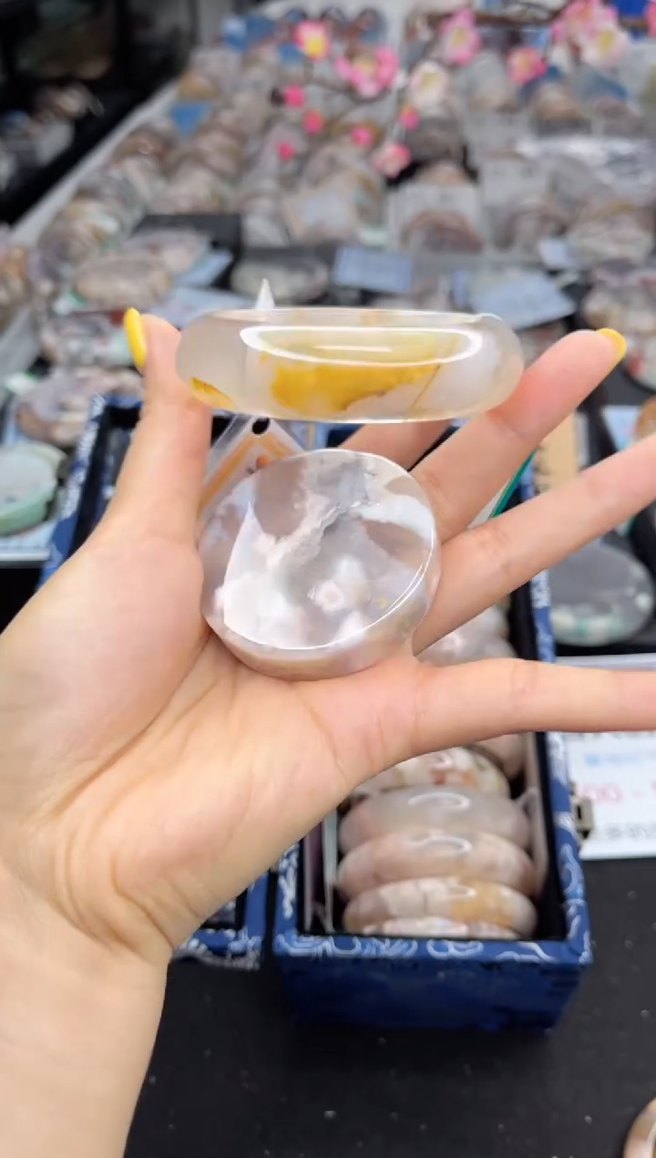 石英质玉未镶嵌手镯56圈口（赠送镯心）1881328