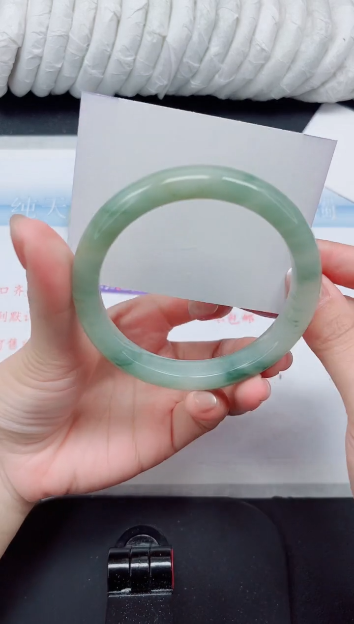 【闪购商品】石英质玉手镯未镶嵌146#62.2