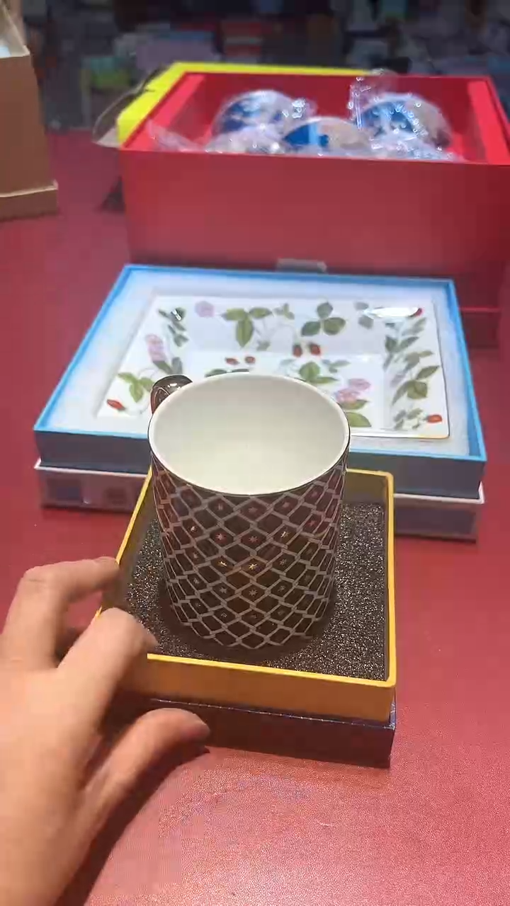 【闪购商品】瓷片锅碗瓢盆一件不剩