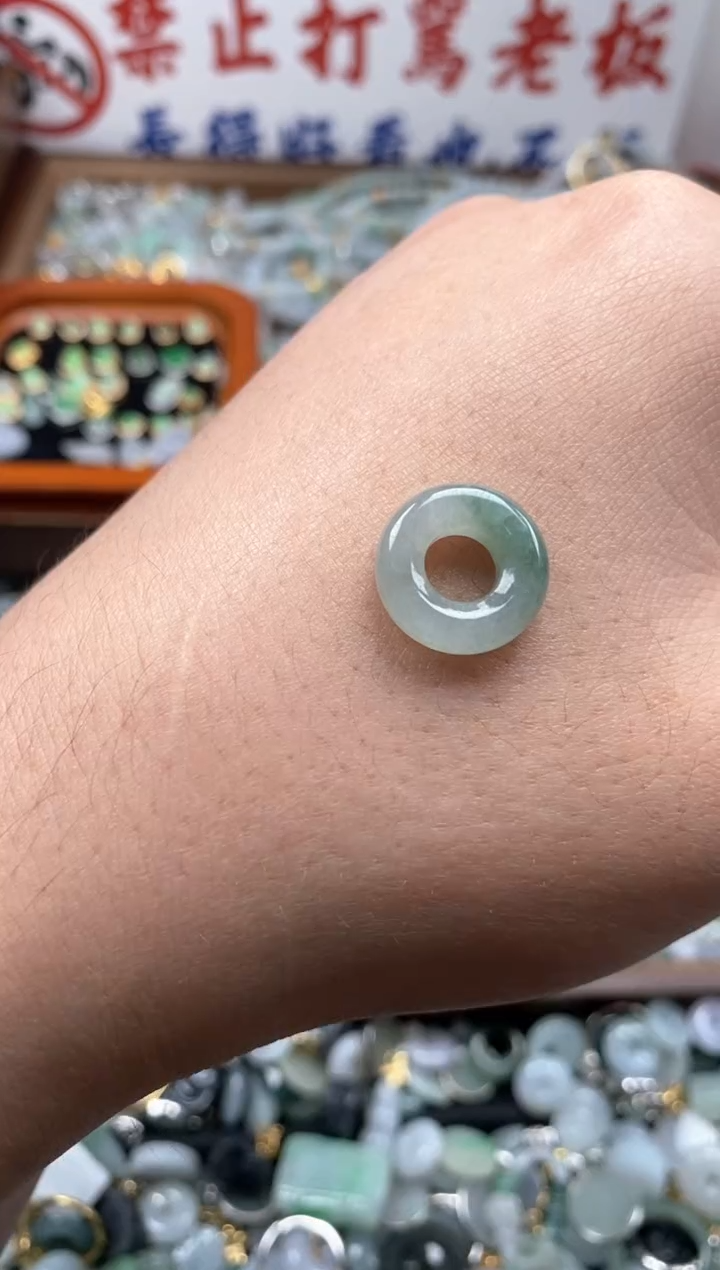 【闪购商品】翡翠颈饰未镶嵌个个