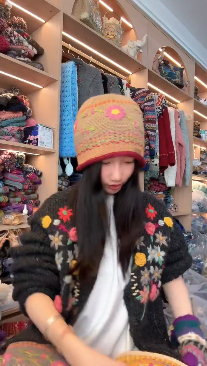 羊毛美利奴彼岸花卷边