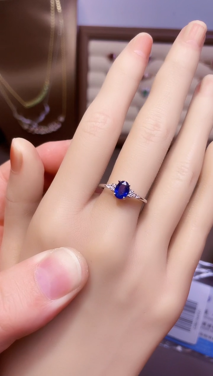 【闪购商品】蓝宝石戒指银S925镶嵌一枚