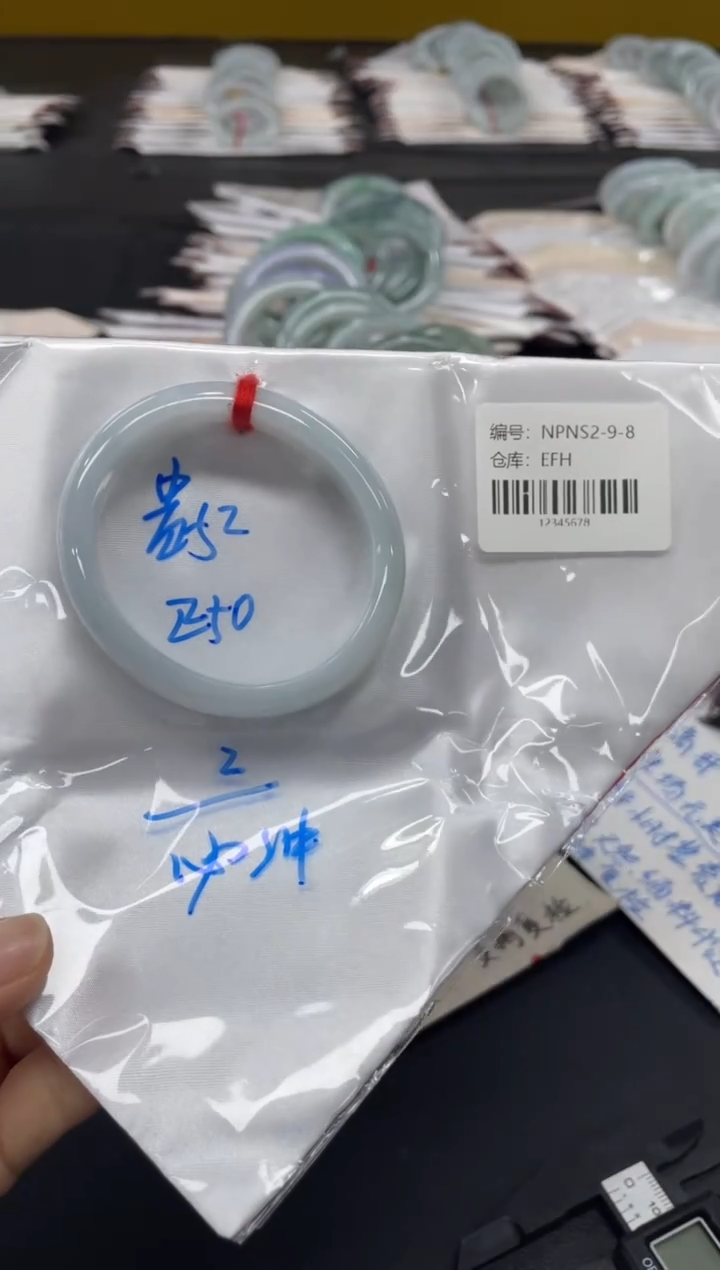 未镶嵌手镯翡翠翡翠手镯