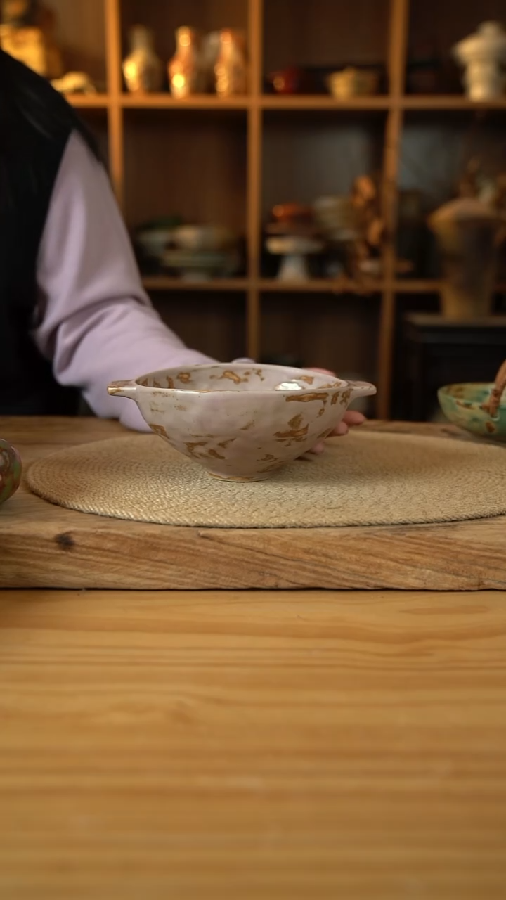 福利橡皮粉系列的6英寸双耳锤纹燕麦碗1个