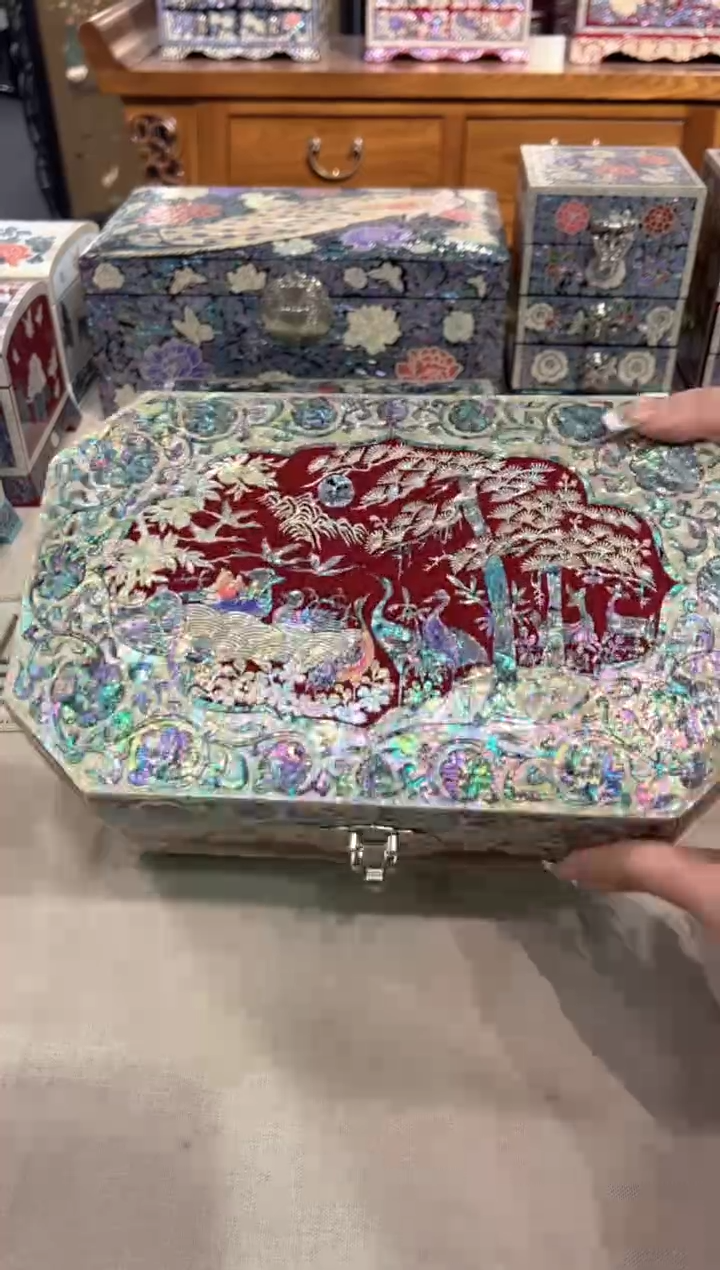 【闪购商品】八边绒布底·弘贝雅螺钿漆器文化馆