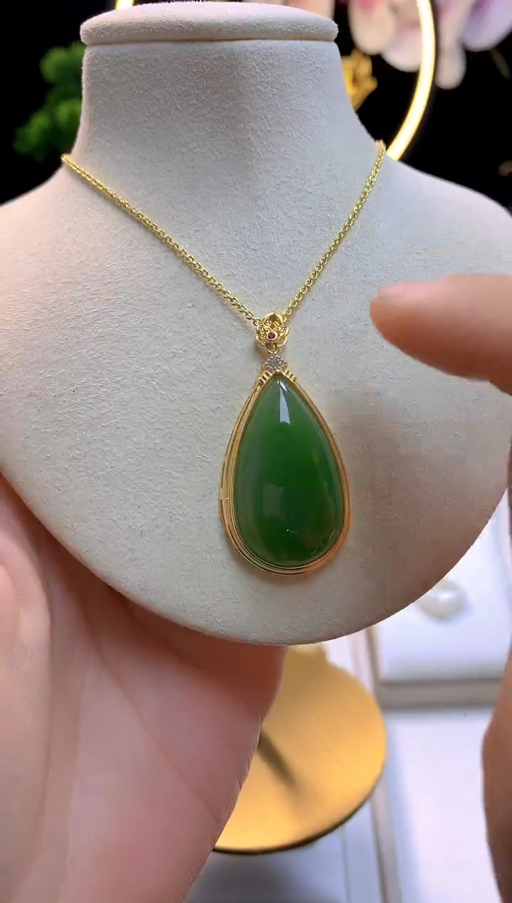 【闪购商品】和田玉吊坠银S925镀金镶嵌大水滴