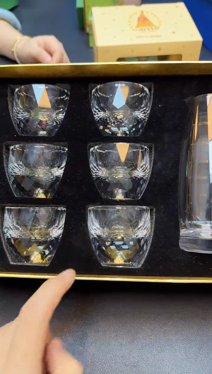 【闪购商品】瓷片全新正品一件不留@@A810