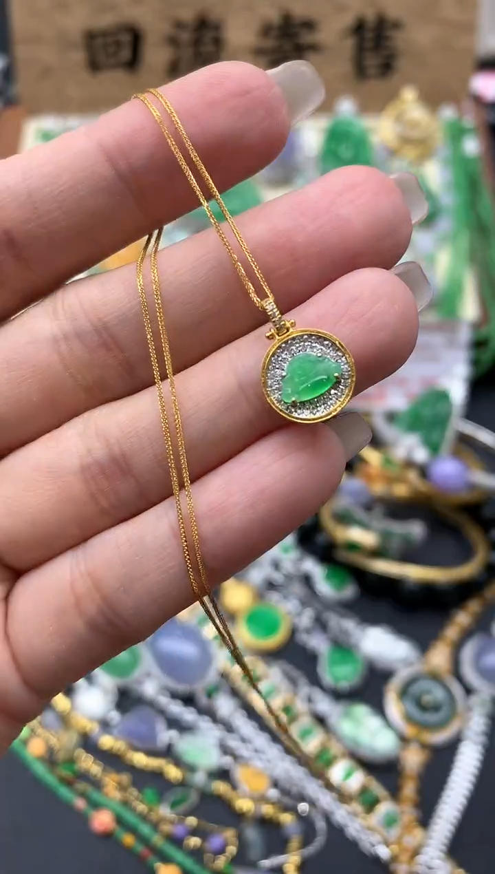 【闪购商品】翡翠颈饰18K金镶嵌143-中国好珍宝