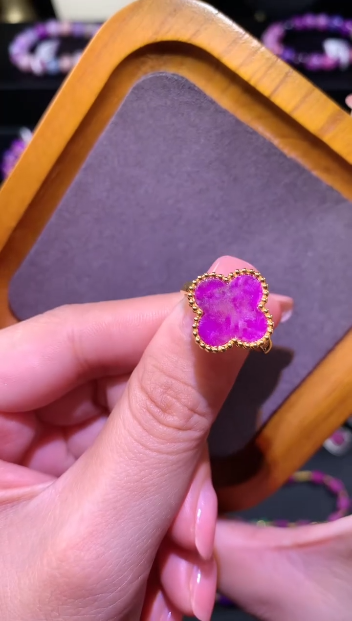 【闪购商品】苏纪石（舒俱来）.18K金镶嵌舒俱来戒指