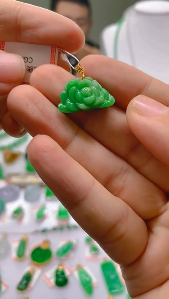 【闪购商品】翡翠颈饰18K金镶嵌新号开播，全场乱卖