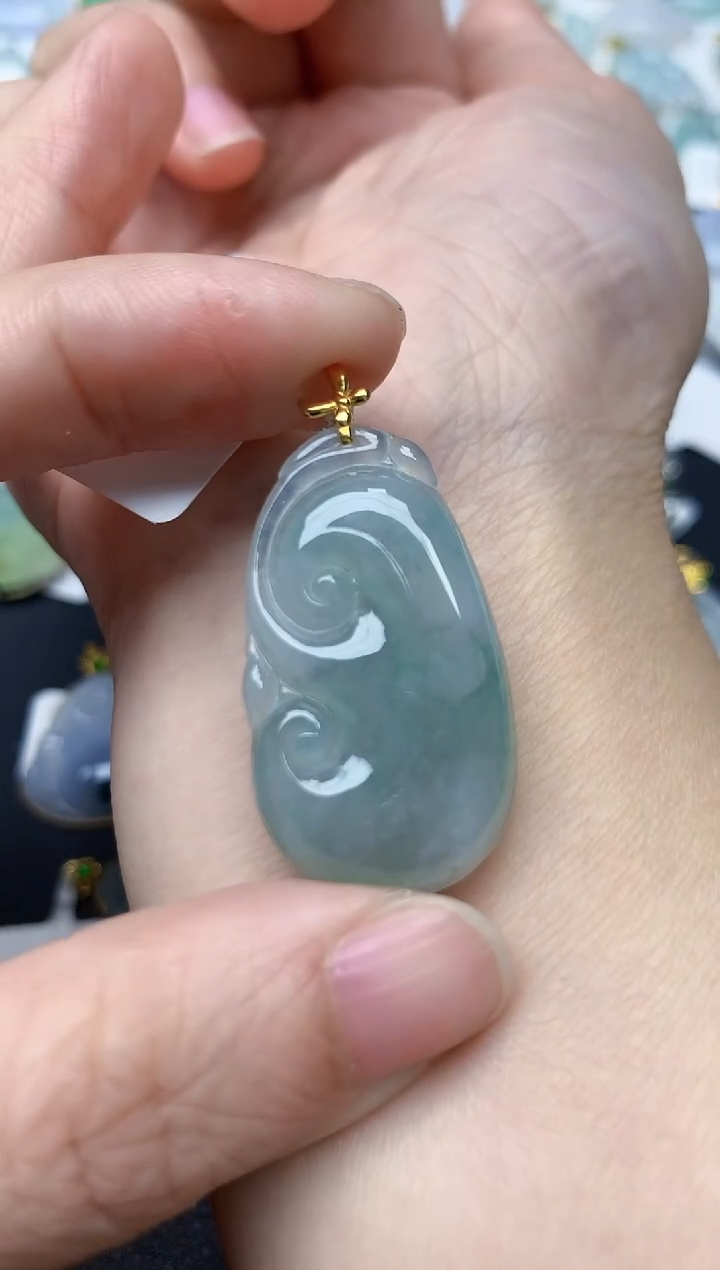 颈饰18K金镶嵌翡翠天然缅甸A货翡翠