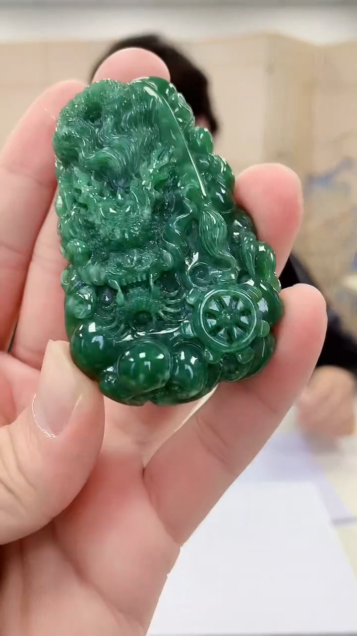 【闪购商品】定制翡翠未镶嵌4829bb-毛货挂件