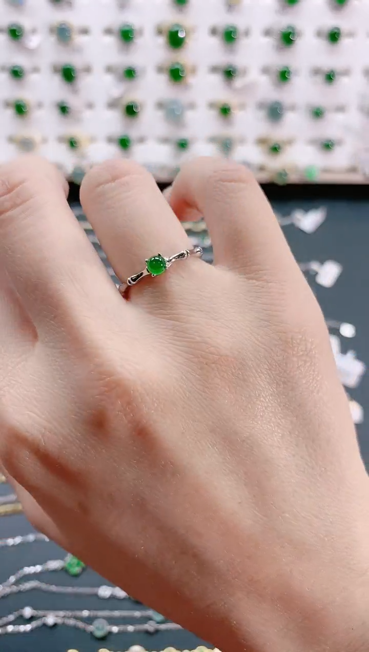 【闪购商品】翡翠戒指银S925镶嵌天然翡翠