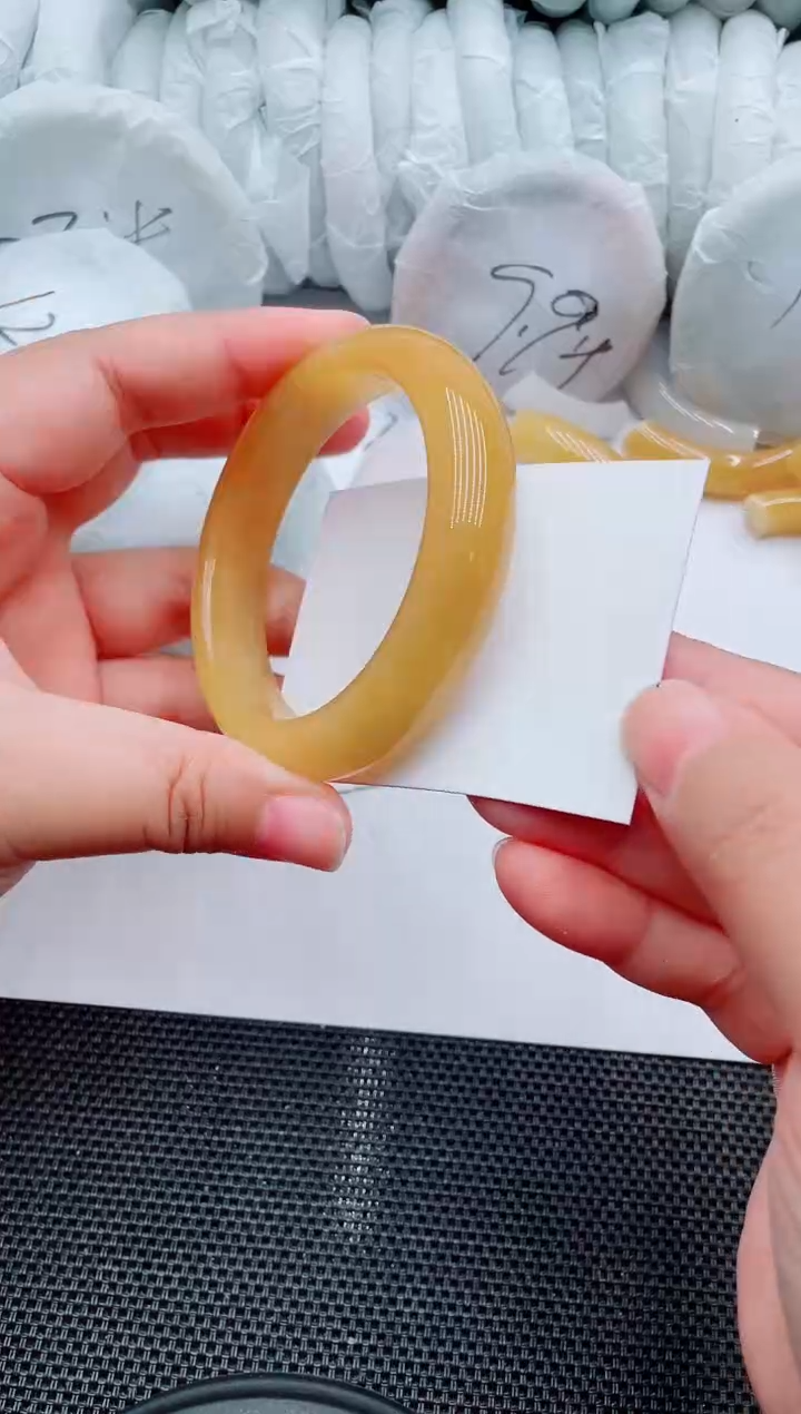 石英质玉手镯未镶嵌D21-56-57