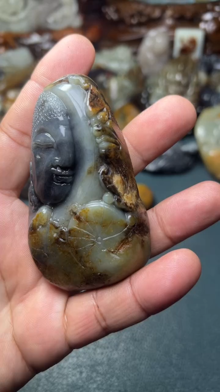 未镶嵌和田玉把件-