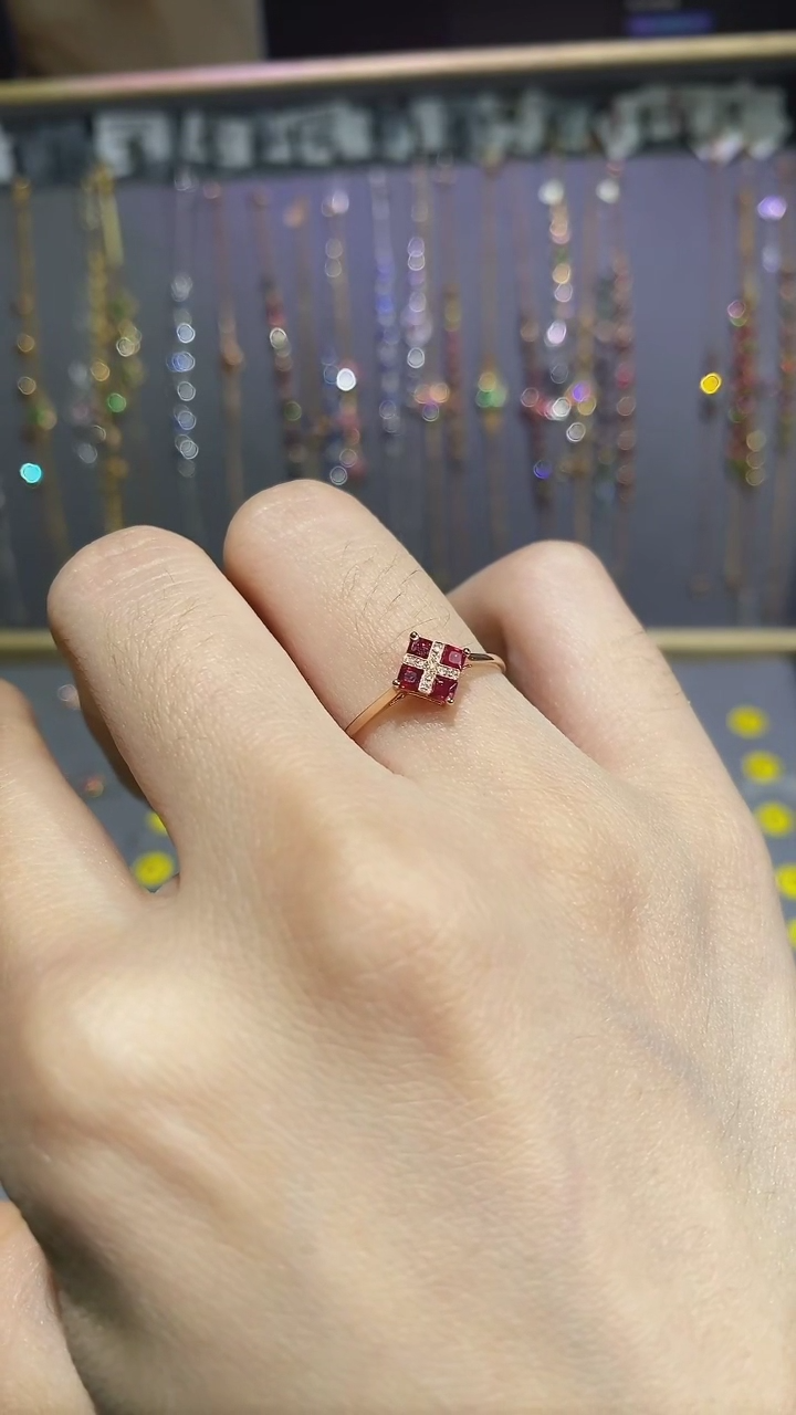 【闪购商品】红宝石戒指18K金镶嵌戒指