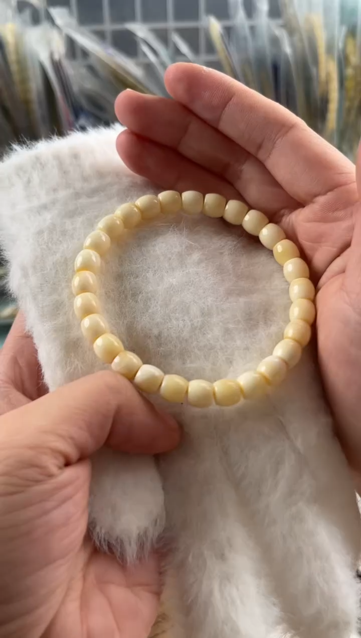 【闪购商品】蜜蜡裸石未镶嵌蜜蜡手串有瑕