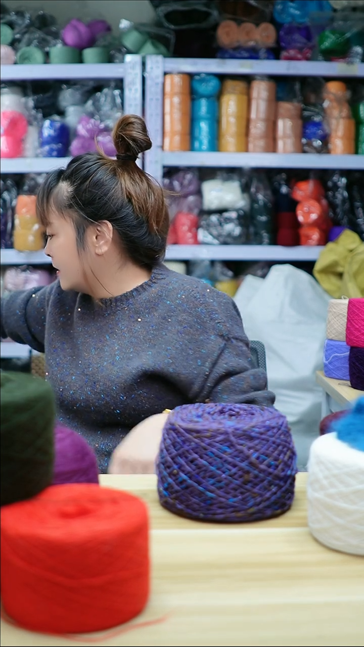 羊毛混纺欢姐手编线A018