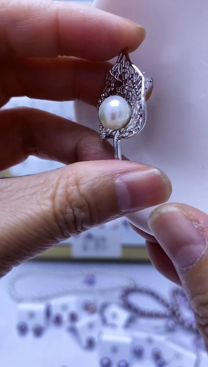 合金胸饰海水珍珠胸针