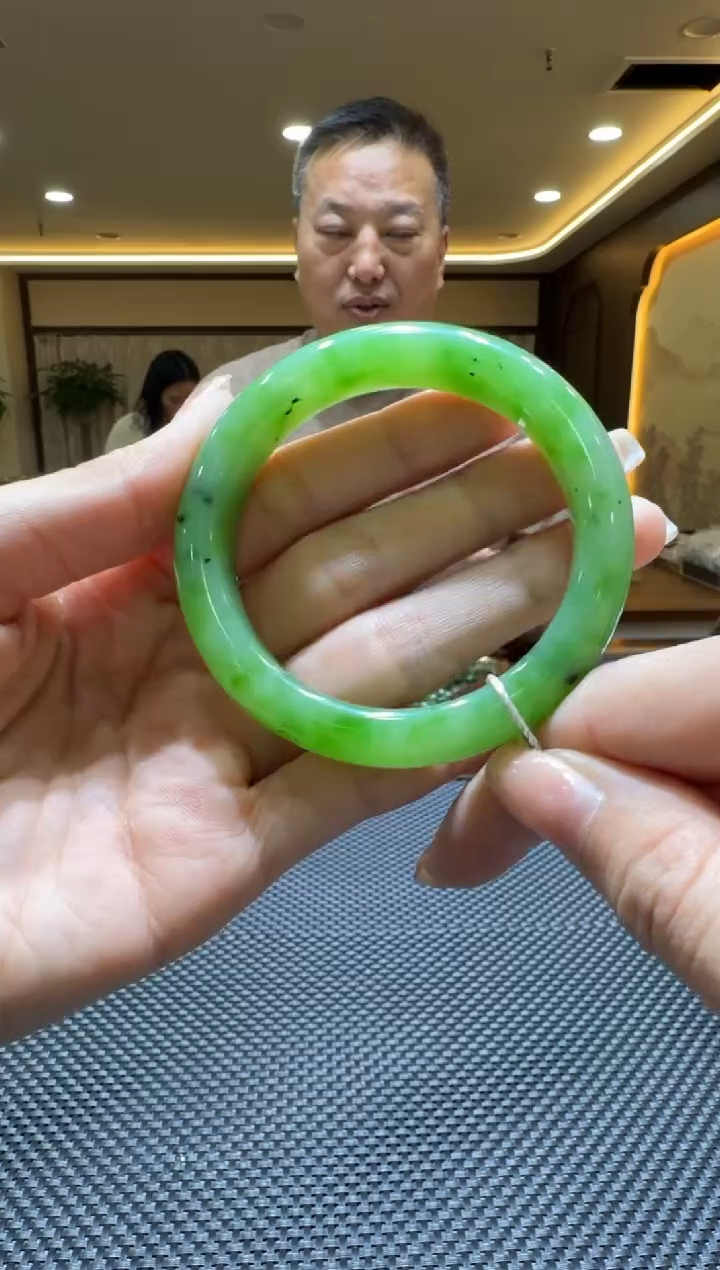 颈饰未镶嵌和田玉手镯53