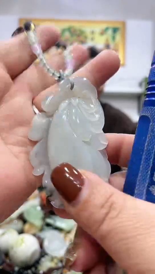 未镶嵌岫玉挂件 