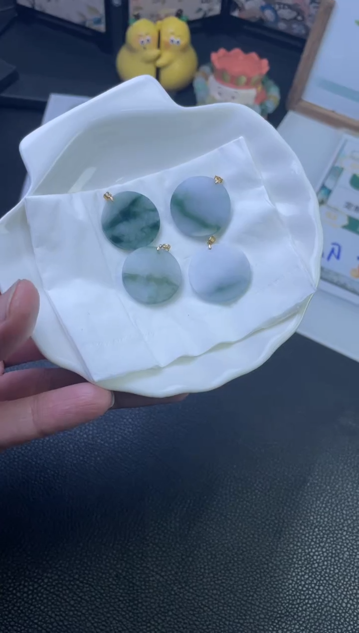 【闪购商品】翡翠挂件18K金镶嵌多样性发一件H7