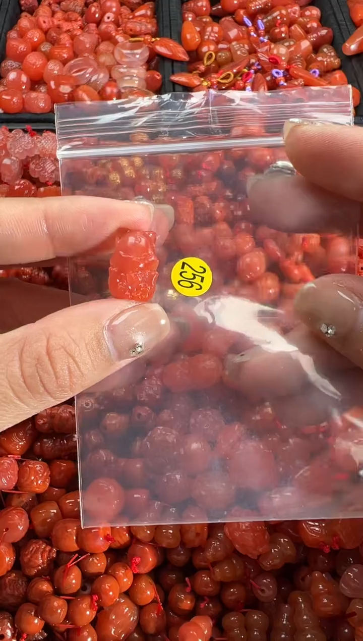 【闪购商品】南红玛瑙颈饰未镶嵌1